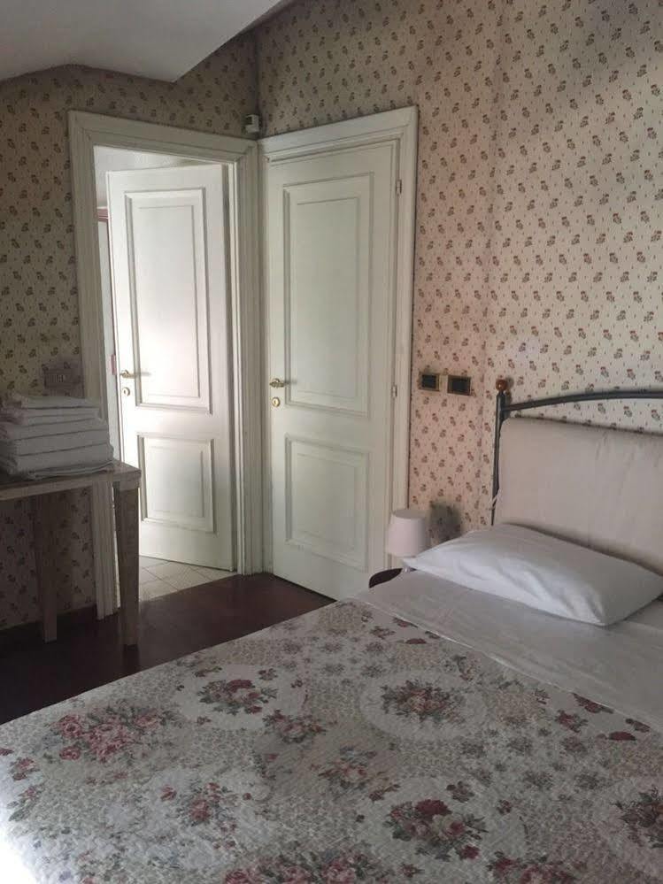 San Pietro Stazione Guesthouse Rome Buitenkant foto